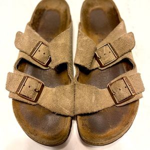 Birkenstock’s Stone ~ Soft Bed size 36